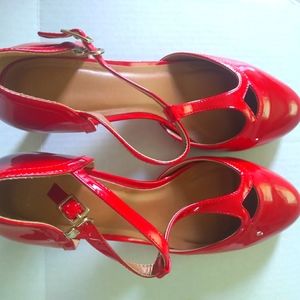 Women dress heels size 11.5